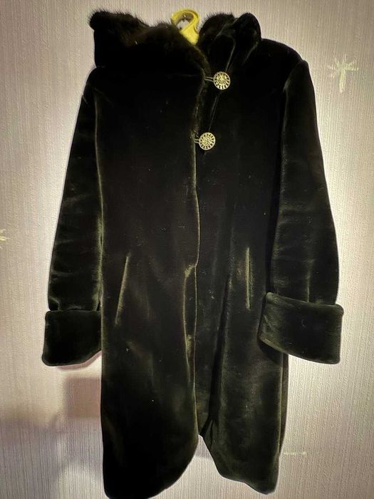 Продам еко-шубу 1000 грн