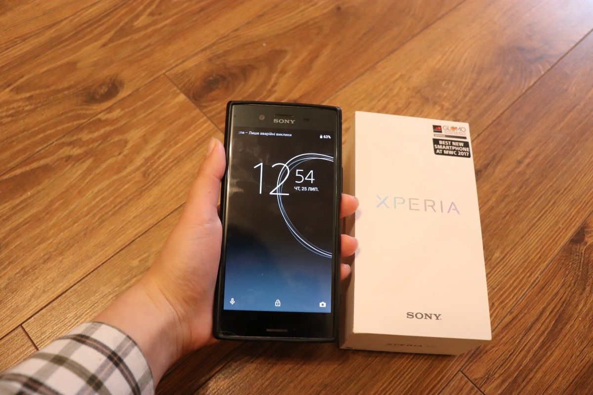 Продам телефон Sony XZ Premium