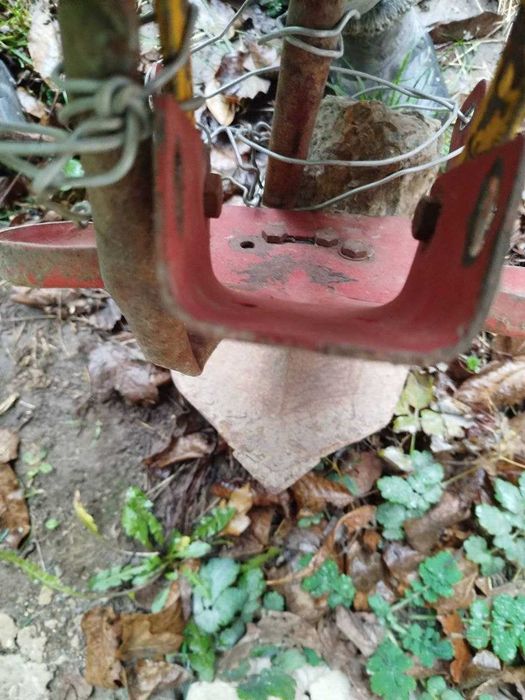 Плужок для підгортання