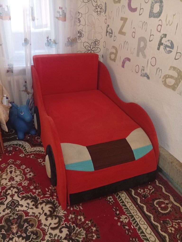 Продам дитячий диван