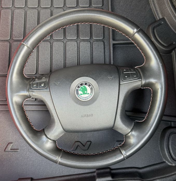 Volante Skoda Octavia com airbag