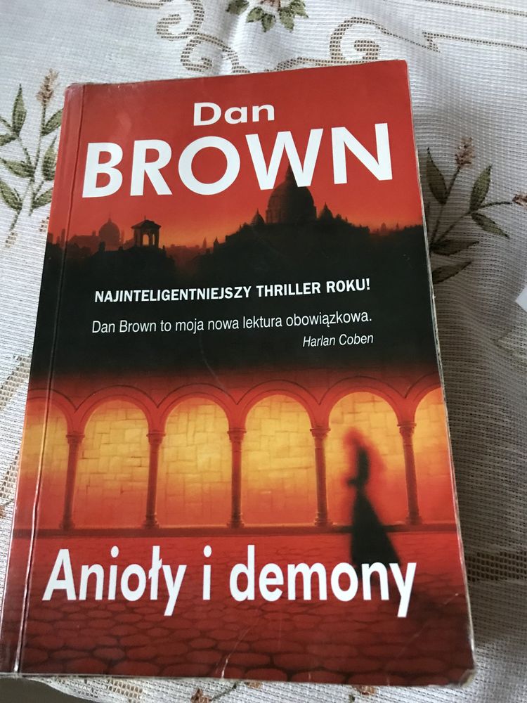 Książka Anioły i  demony Dan Broen
