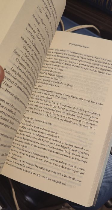Livro Anjos e Demônios