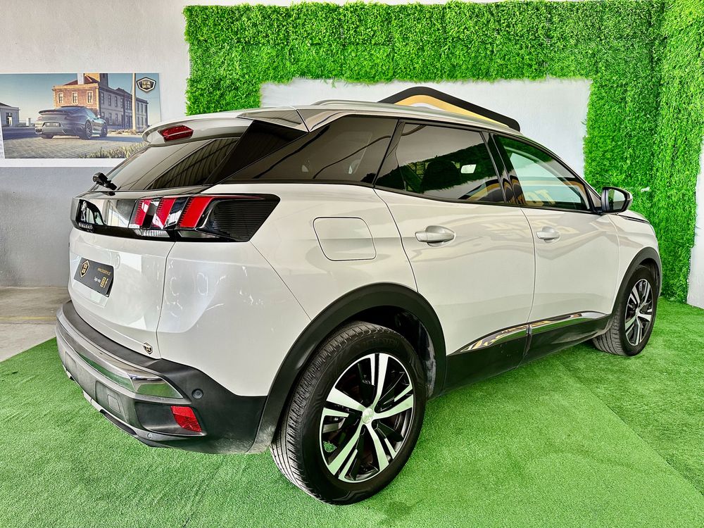 Peugeot 3008 1.5 HDi Allure 130Cv Tecto panorâmico