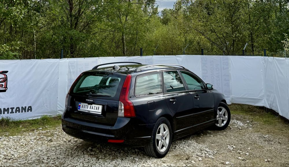 Volvo V50 1.6D > Klima > 2009 > Lift > Alufelgi > Zadbane > Zamiana