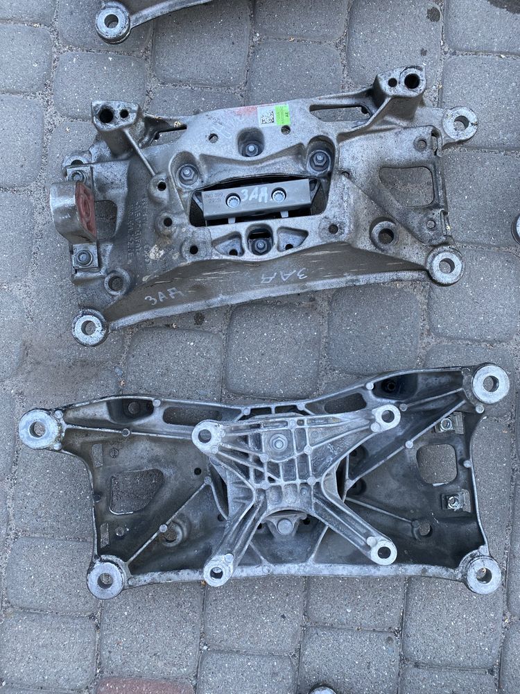 Подушка коробки траверса кронштейн акпп audi a4 b9 a5 f5 8w