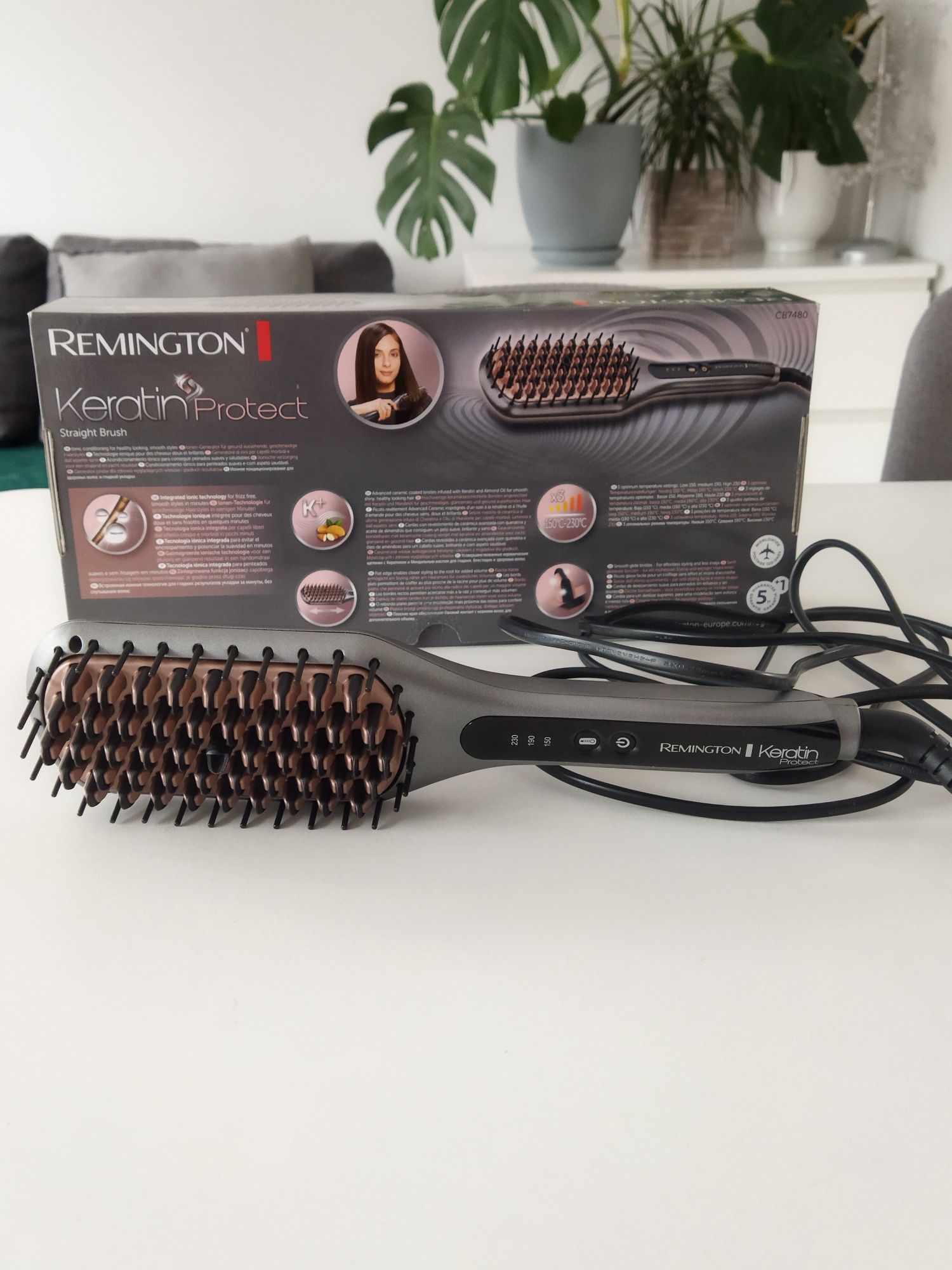 Szczotka prostująca Remington CB7480 Keratin Protect Ceramiczna