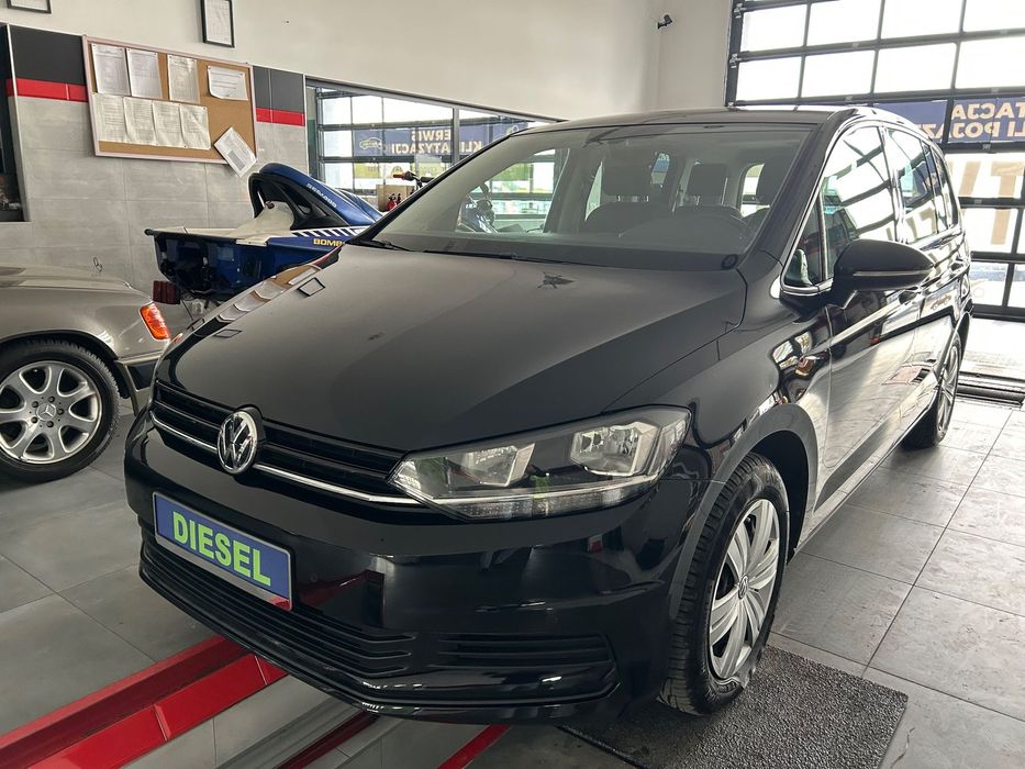 Volkswagen Touran 1.6tdi 110km / Navi / Klimatronic / Serwis