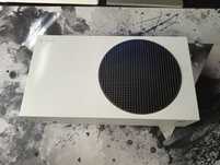 Sprzedam Konsole Xbox series S 512gb + dwa kontrolery