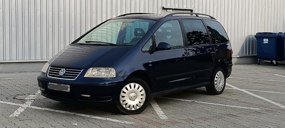 Volkswagen Sharan 1.8t z LPG lift hak Kinder isofix 7 osobowy osobowy