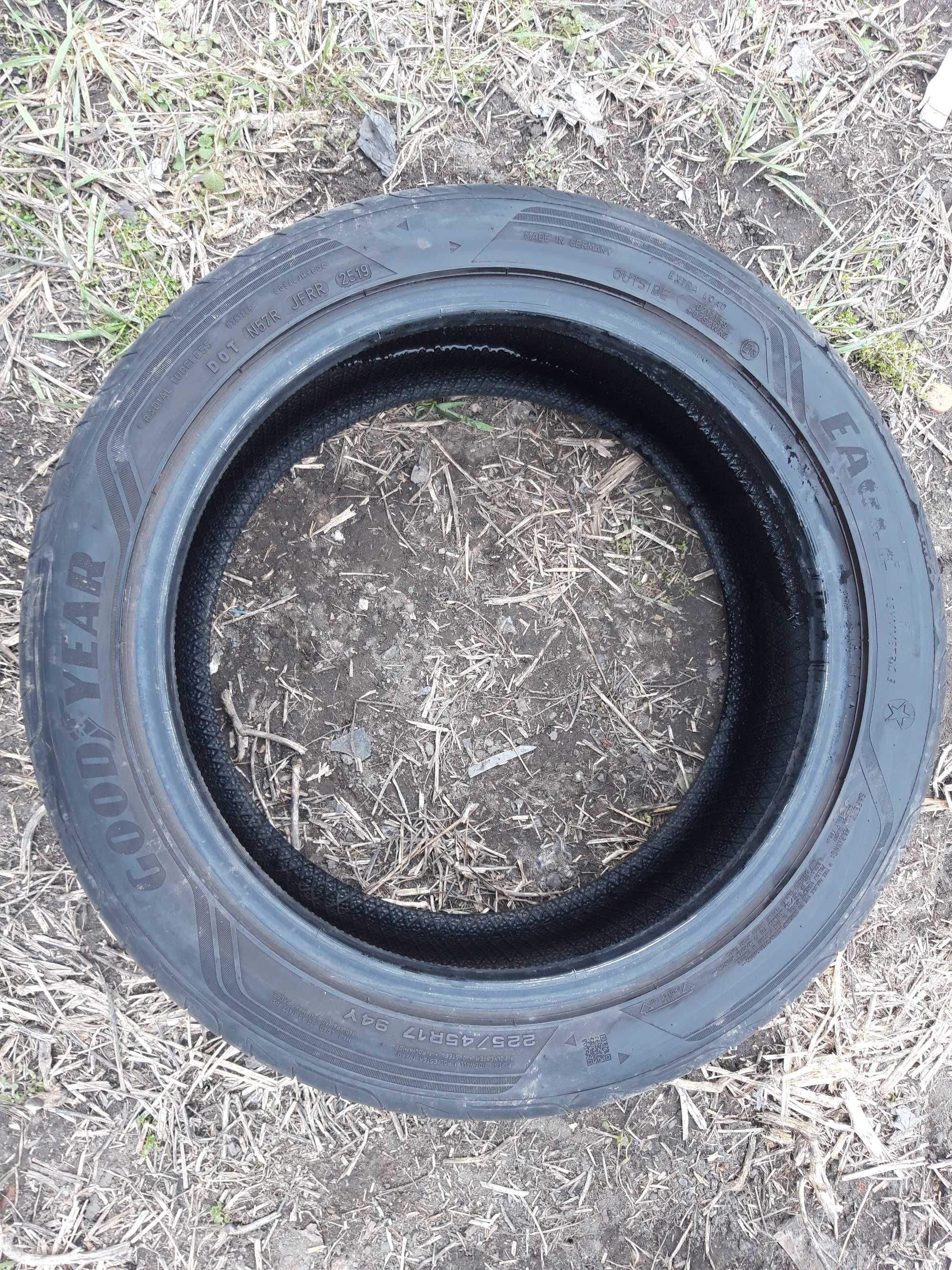 225/45/17 94Y Goodyear Eagle F1 Asymmetric 3