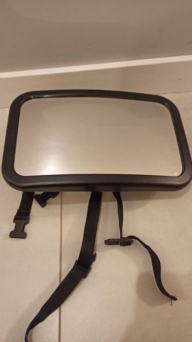 Lusterko do fotelika samochodowego