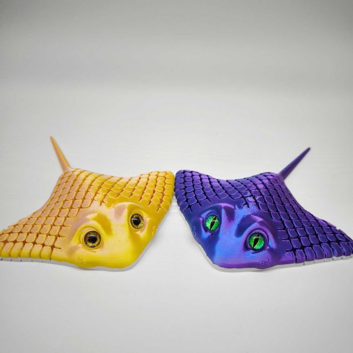 3D скат 17см антистрес із чарівними очима