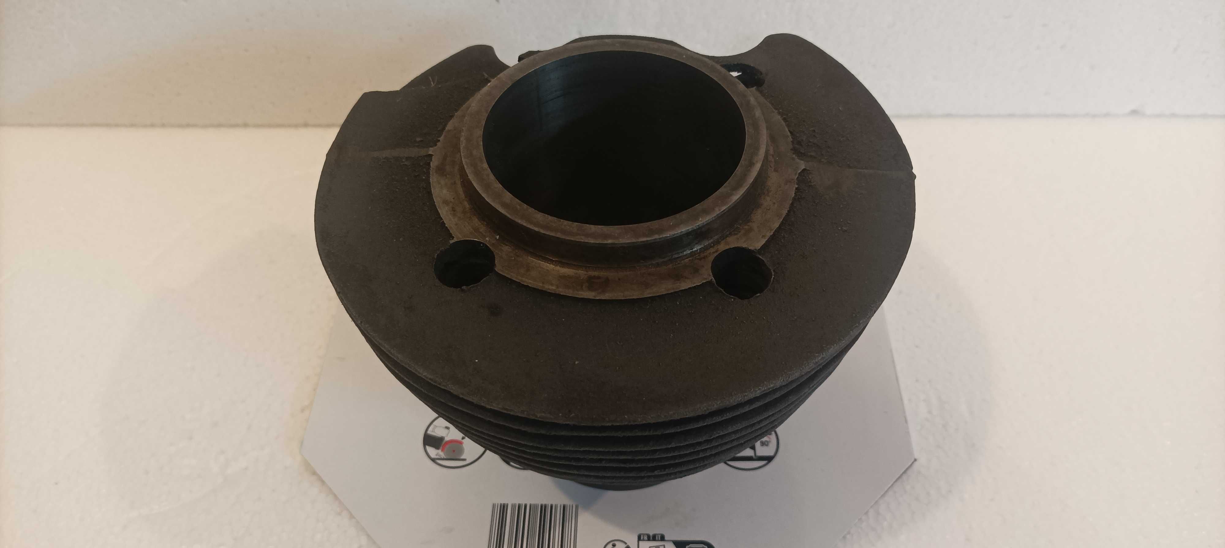 Junak M07 M10 cylinder żeliwny 77,25