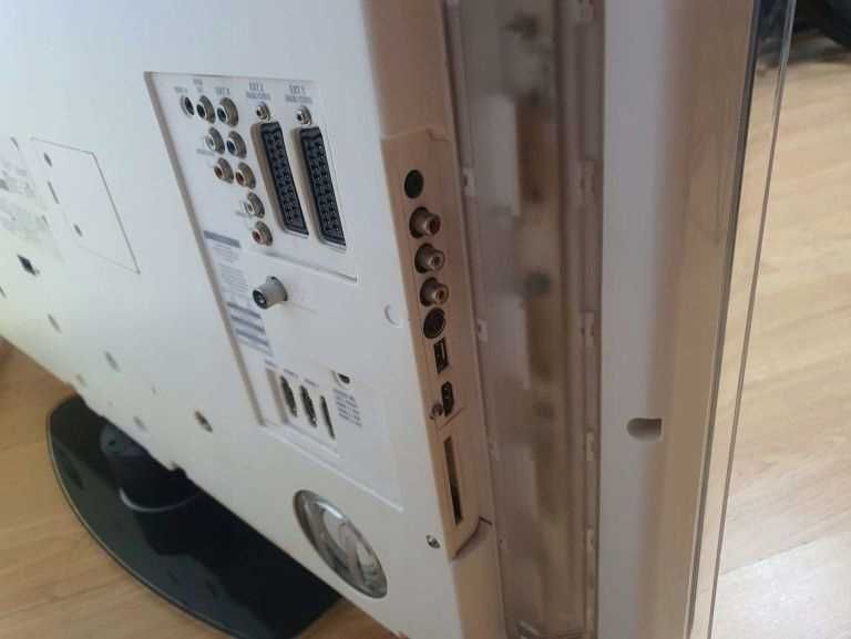 TV LCD Philips 42" FHD 1080p