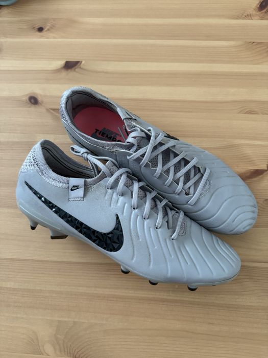 Korki lanki wkręty buty do gry w piłkę Nike TiempoLegend 10 Elite FGAS