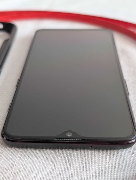 Smartfon OnePlus 6T Android 15! 8GB RAM 128GB ROM, 100% sprawny.