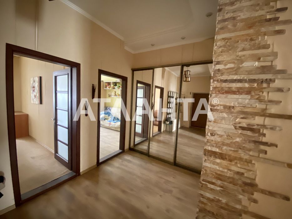 3 комн квартира с ремонтом Черемушки Хвойный пер Малиновского