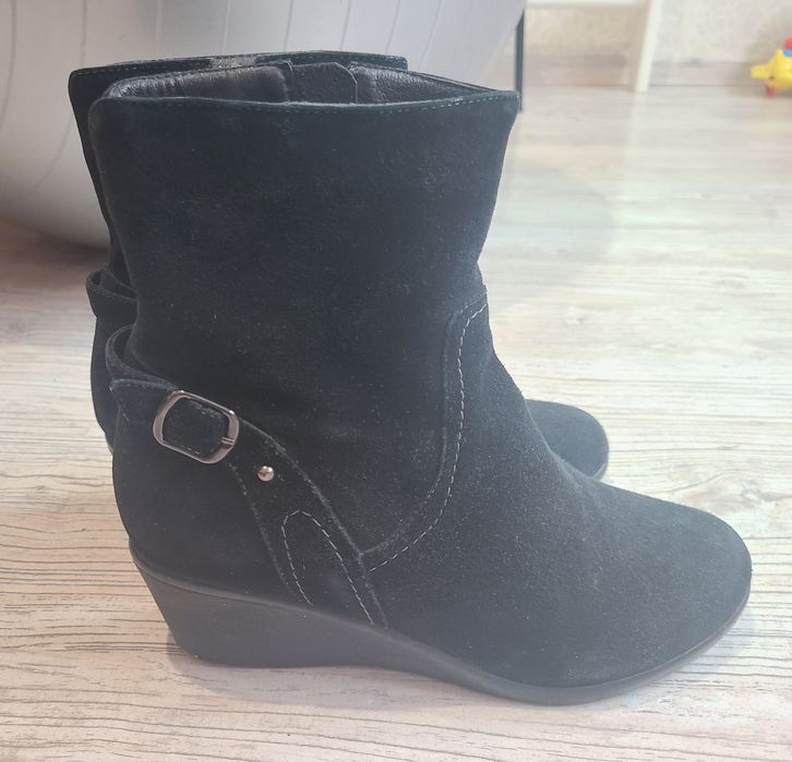 Черевики напівчоботи жіночі 36 розмір демісезонні