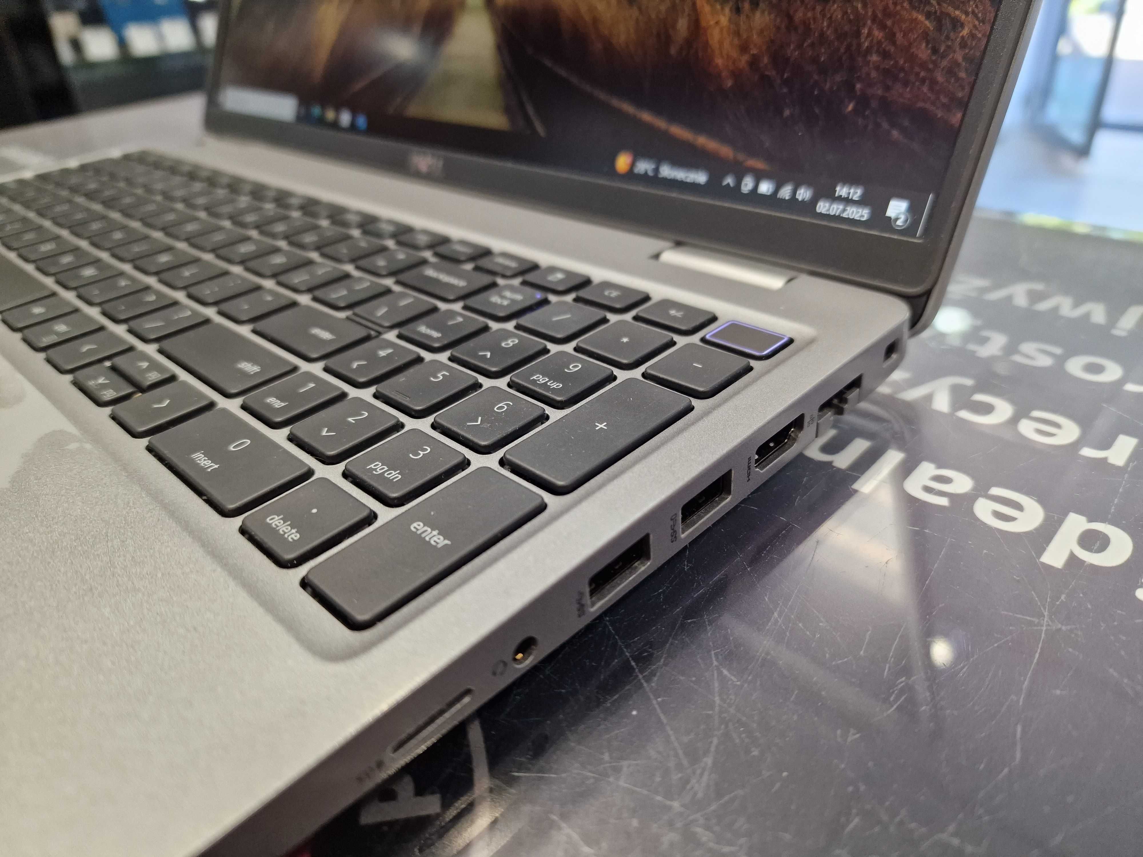 DELL Latitude 5520/ i5-1145G7/ 16GB/ 256GB/ Iris Xe/ W10P/ 15.6" Gra C