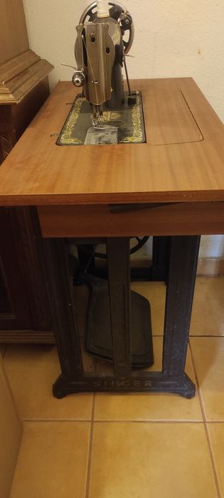 Máquina Singer de costura