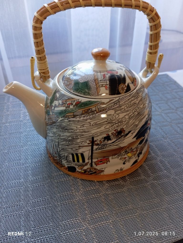 Dzbanek do herbaty,kawy.