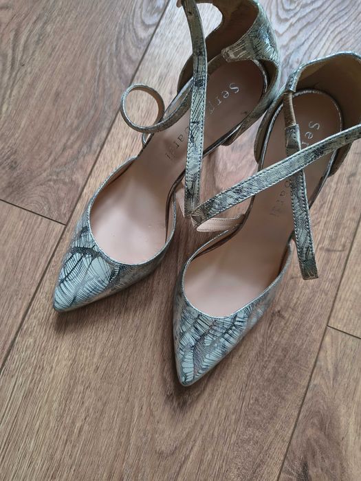 Nowe srebrne szpilki Sergio Bardi