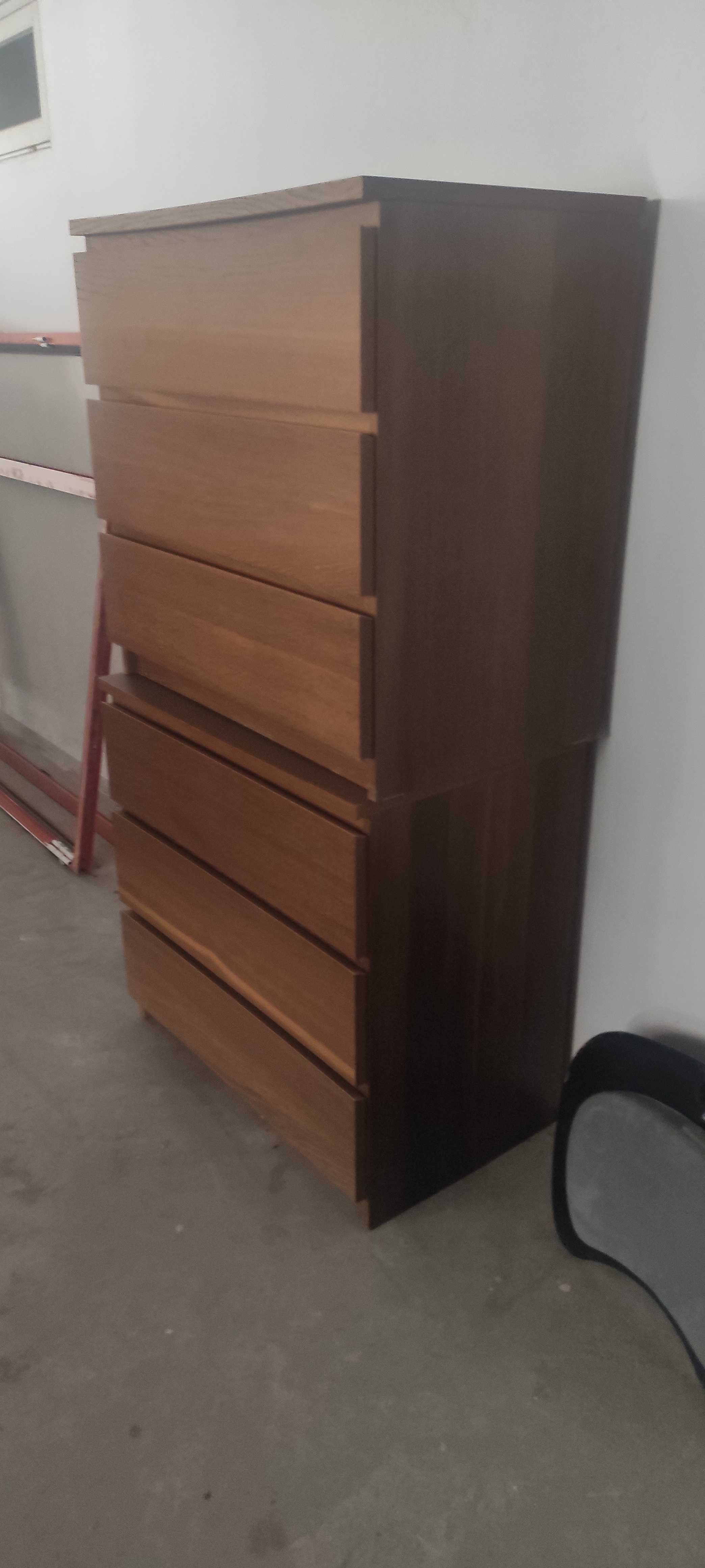 Vendo 2 cómodas em bom estado