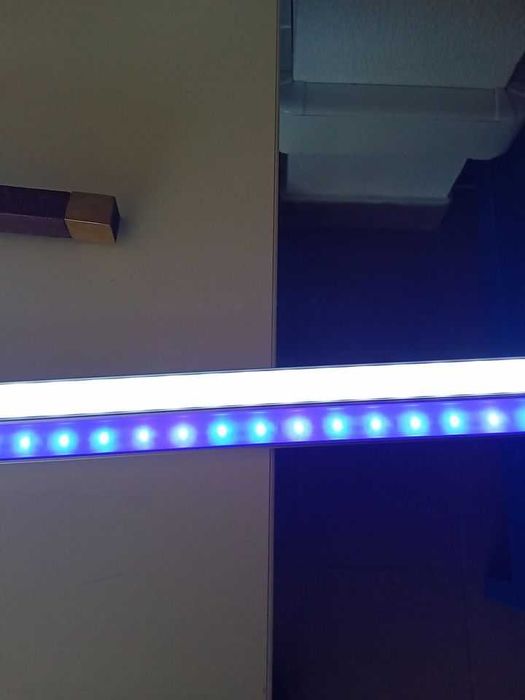 calhas de leds p/ medida p/ expositores, montras, etc