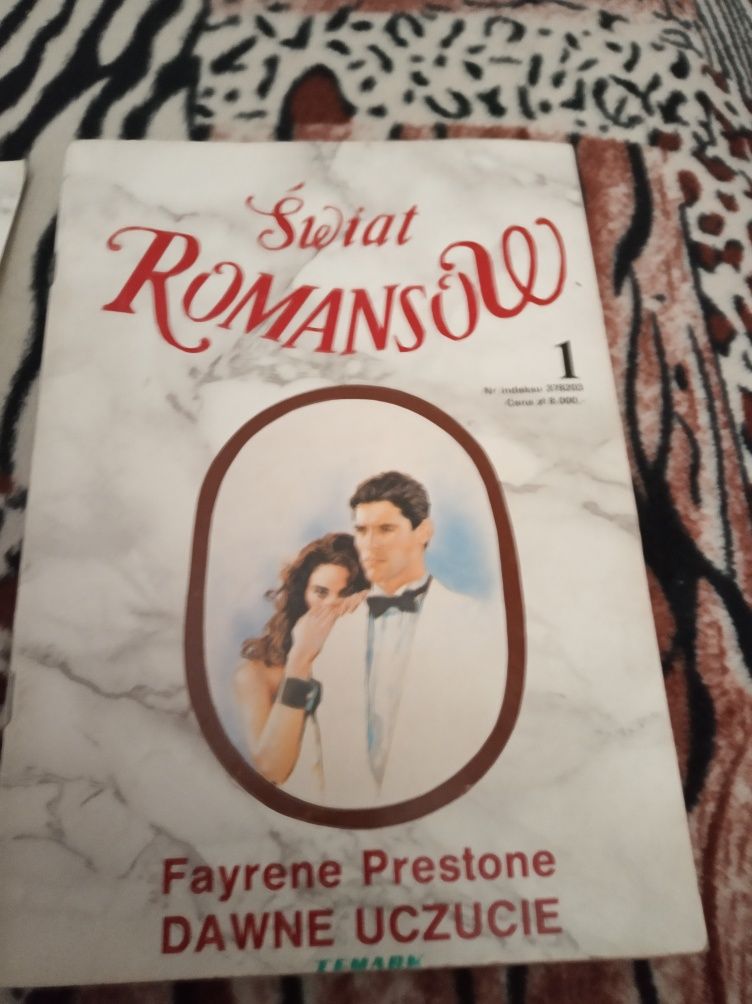 Świat romansów książka