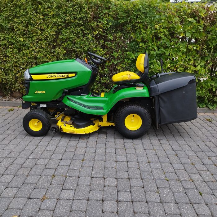 Traktorek ciągniczek ogrodowy John Deere X305R