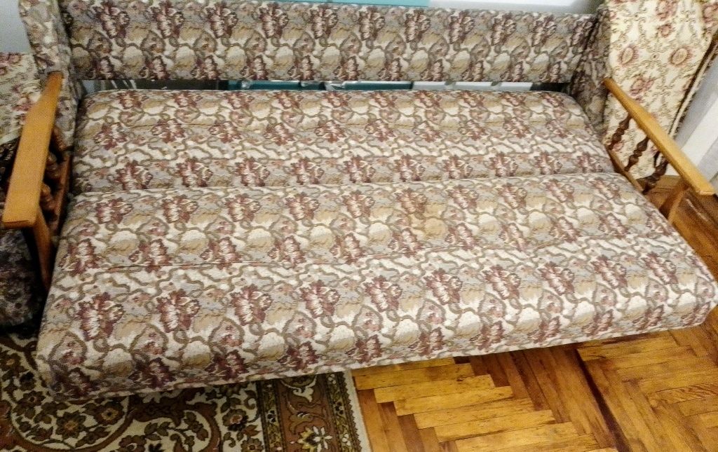 диван кровать мягкий деревянный украинский раскладной 2 на 1.1 м. торг