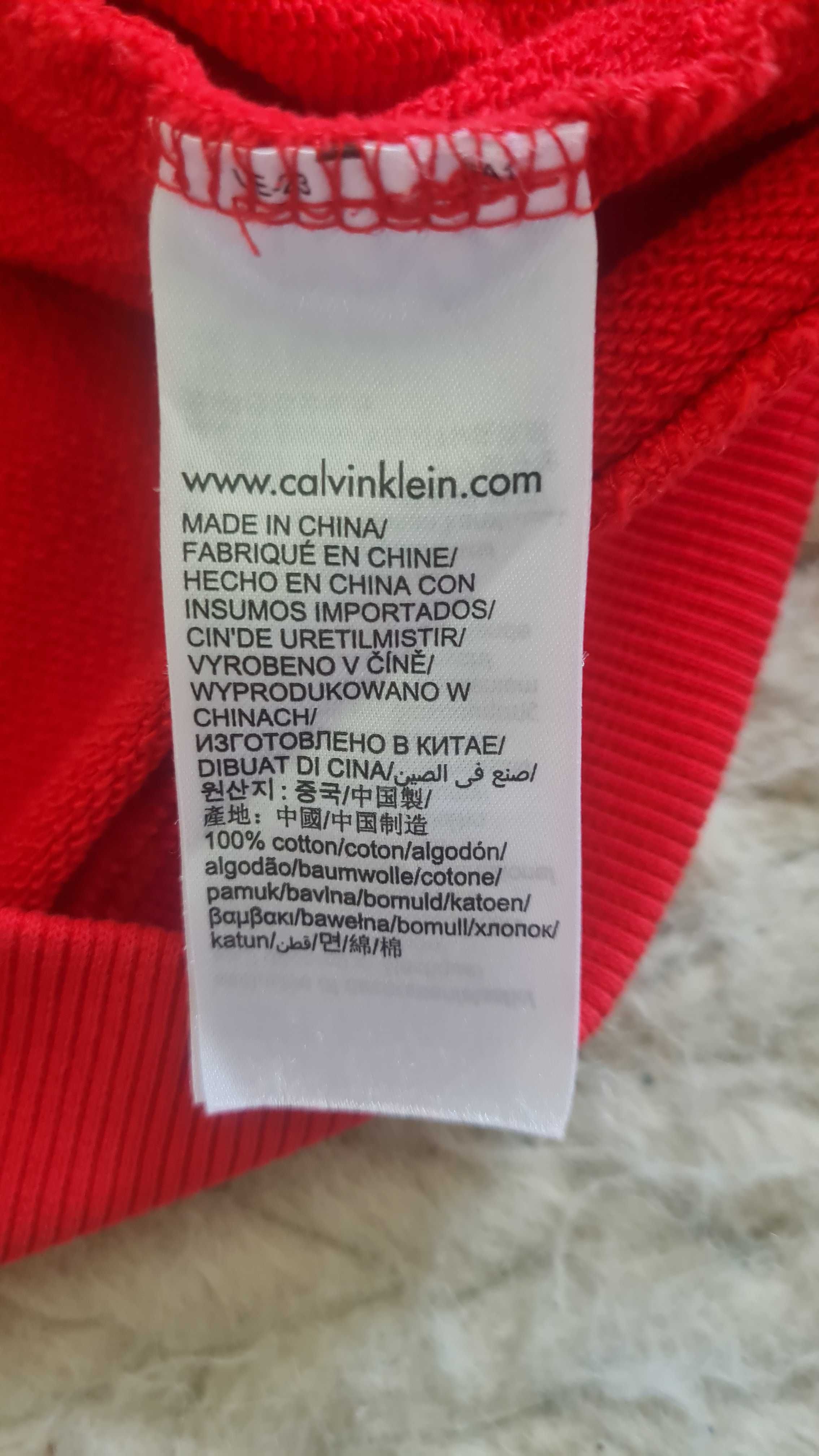 Czerwona bluza Calvin Klein