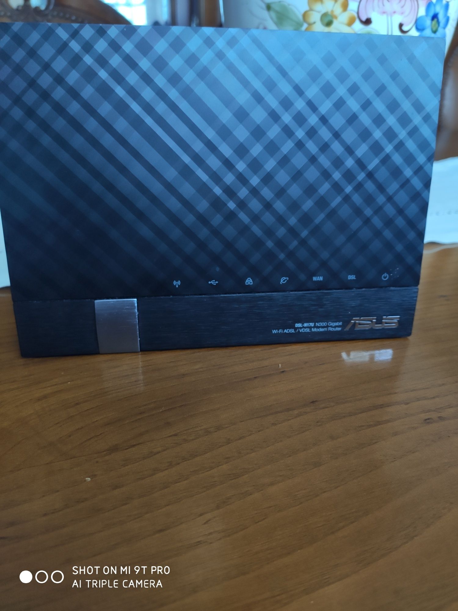 Modem/Router Asus DSL-N17U