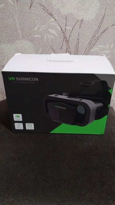 Окуляри 3D віртуальної реальності.