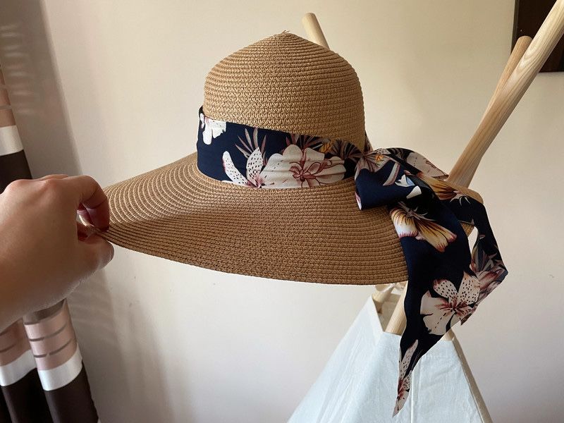 Przepiękny letni kapelusz Reserved w kwiatki nowy