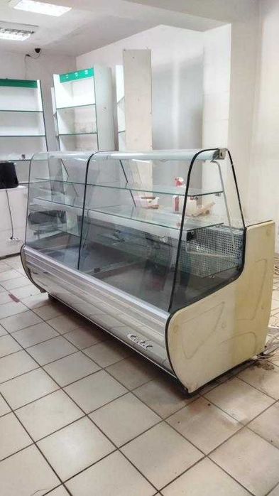 витрина холодильная б.у.