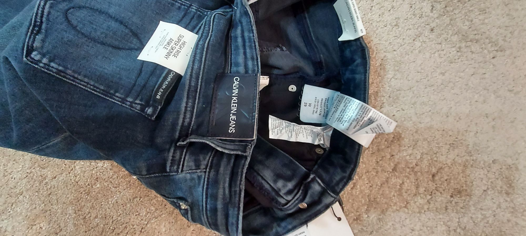 Jeansy damskie calvin klein.
