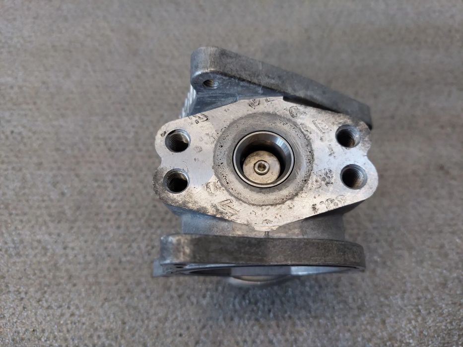 Válvula EGR VOLKSWAGEN Golf V (1K1)