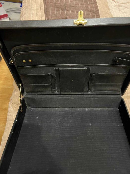 Чоловічий дипломат з натуральної шкіри Franzen Румунія чорного кольору