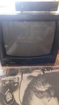 Телевизор ШАРП с приставкой Т2 антенна в подарок