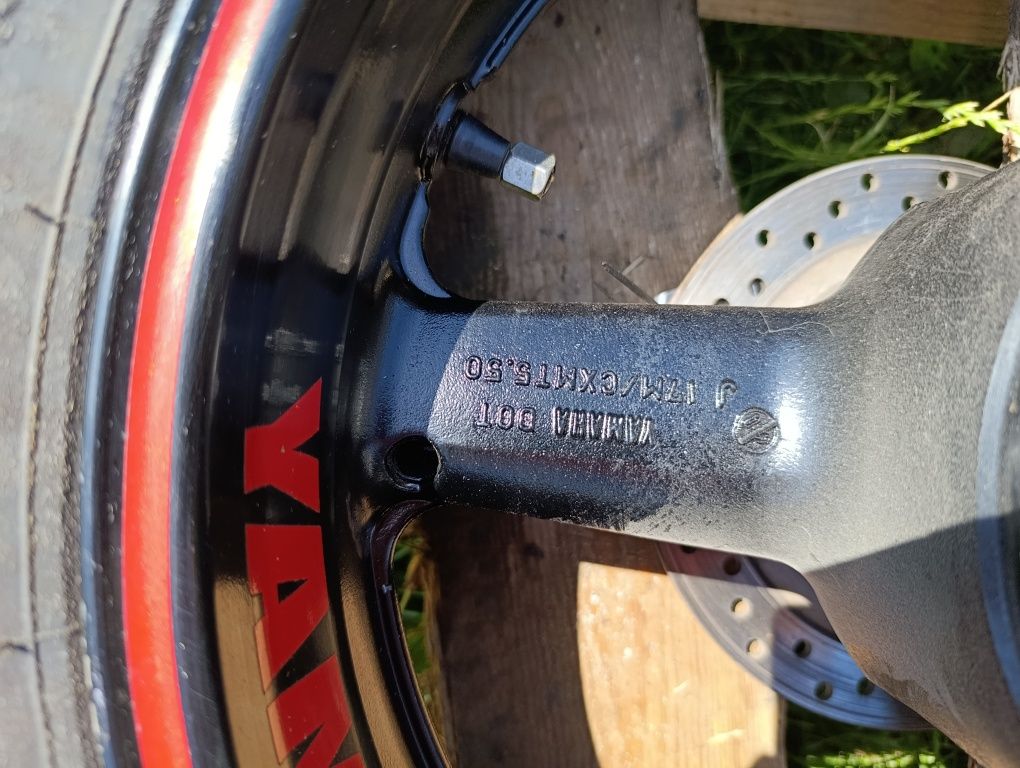 Koło tył tylnie Yamaha R6 RJ03 99 - 02 r tarcza hamulcowa felga opona