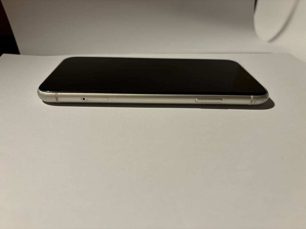 Apple Iphone 11 256GB  Neverlock та 12pro