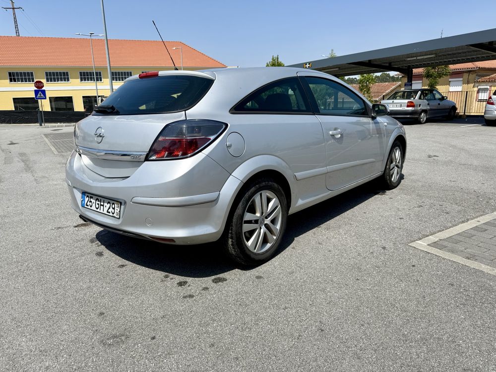 Opel astra gtc sport 1.7cdti 125cv 5 lugares