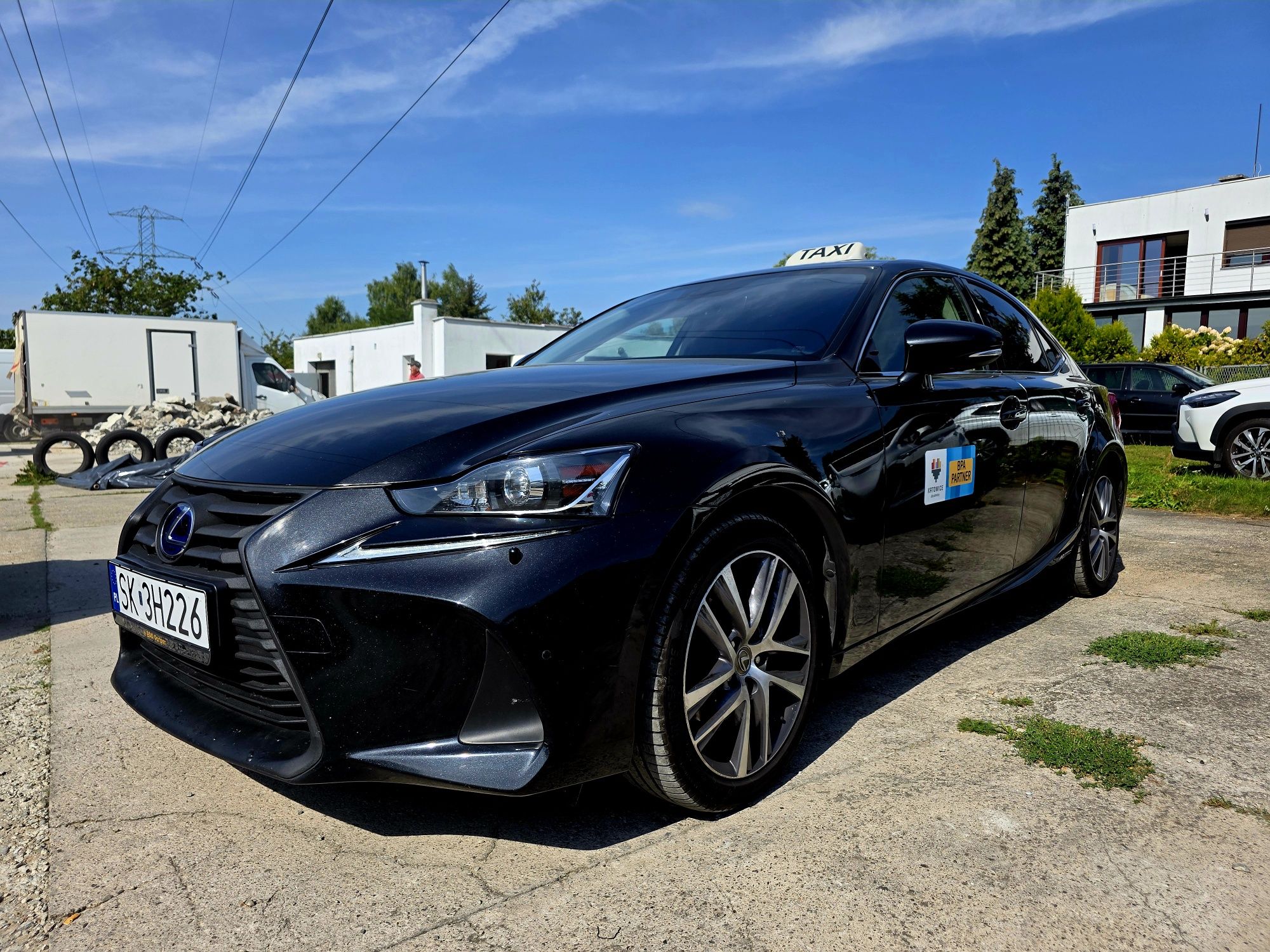 Auto wynajem samochodów, uber Black, bolt Premium, taxi wypożyczalnia