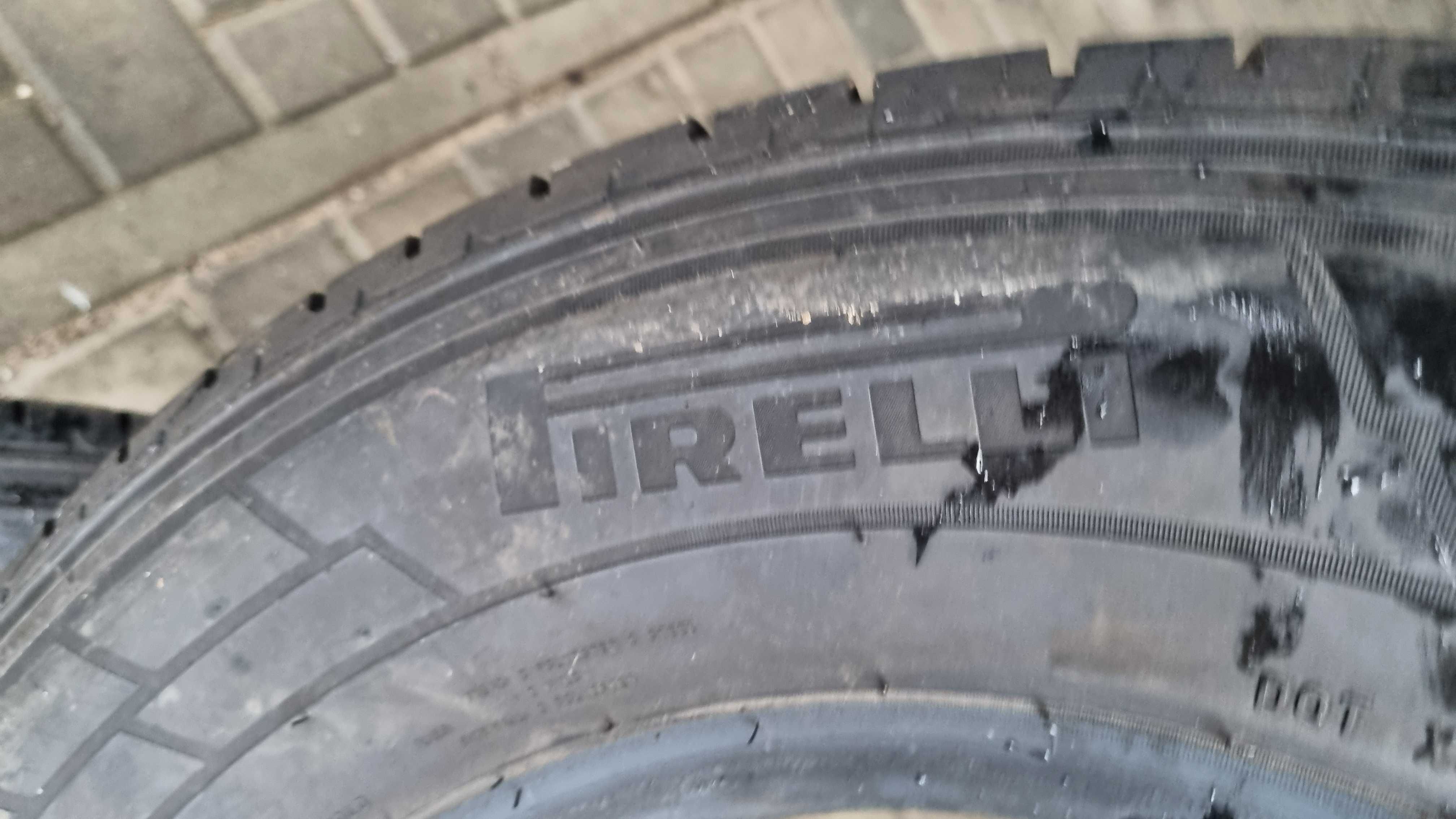 215/70/15C Pirelli Cerrier Camper (2 szt)