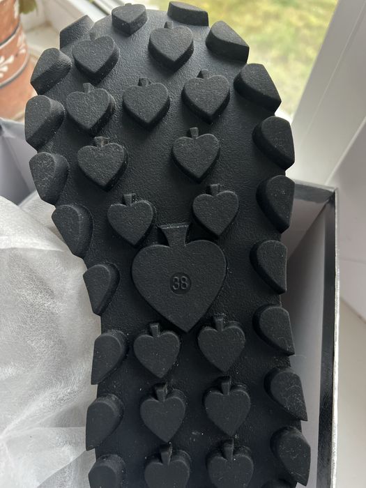 Жіночі кросівки розмір 38