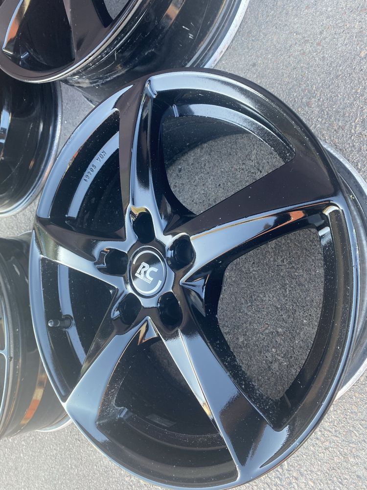 R17 5*112 et35 d66,6 VW passat, golf 5,6,7, jetta, touran