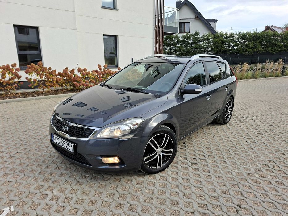 KIA Ceed 1,6  w pełni sprawna