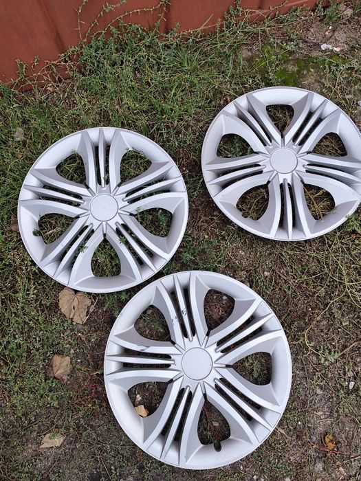 Колпаки R16 стояли на Рено сценік.